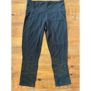 Athleta Mantra Yoga Capris Dark Green Size Medium Style 777531